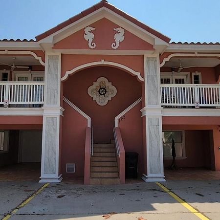 Cozy 2 Bedroom With Big Pool - Campeche Triplex Unit C Home South Padre Island Εξωτερικό φωτογραφία