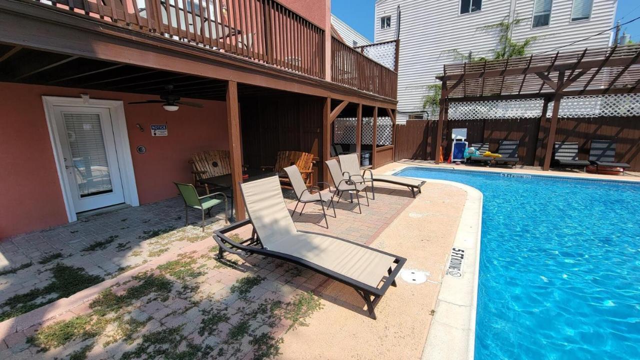 Cozy 2 Bedroom With Big Pool - Campeche Triplex Unit C Home South Padre Island Εξωτερικό φωτογραφία