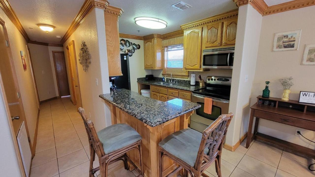 Cozy 2 Bedroom With Big Pool - Campeche Triplex Unit C Home South Padre Island Εξωτερικό φωτογραφία